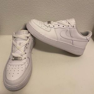 Air Force 1’s White 5.5 Sneakers